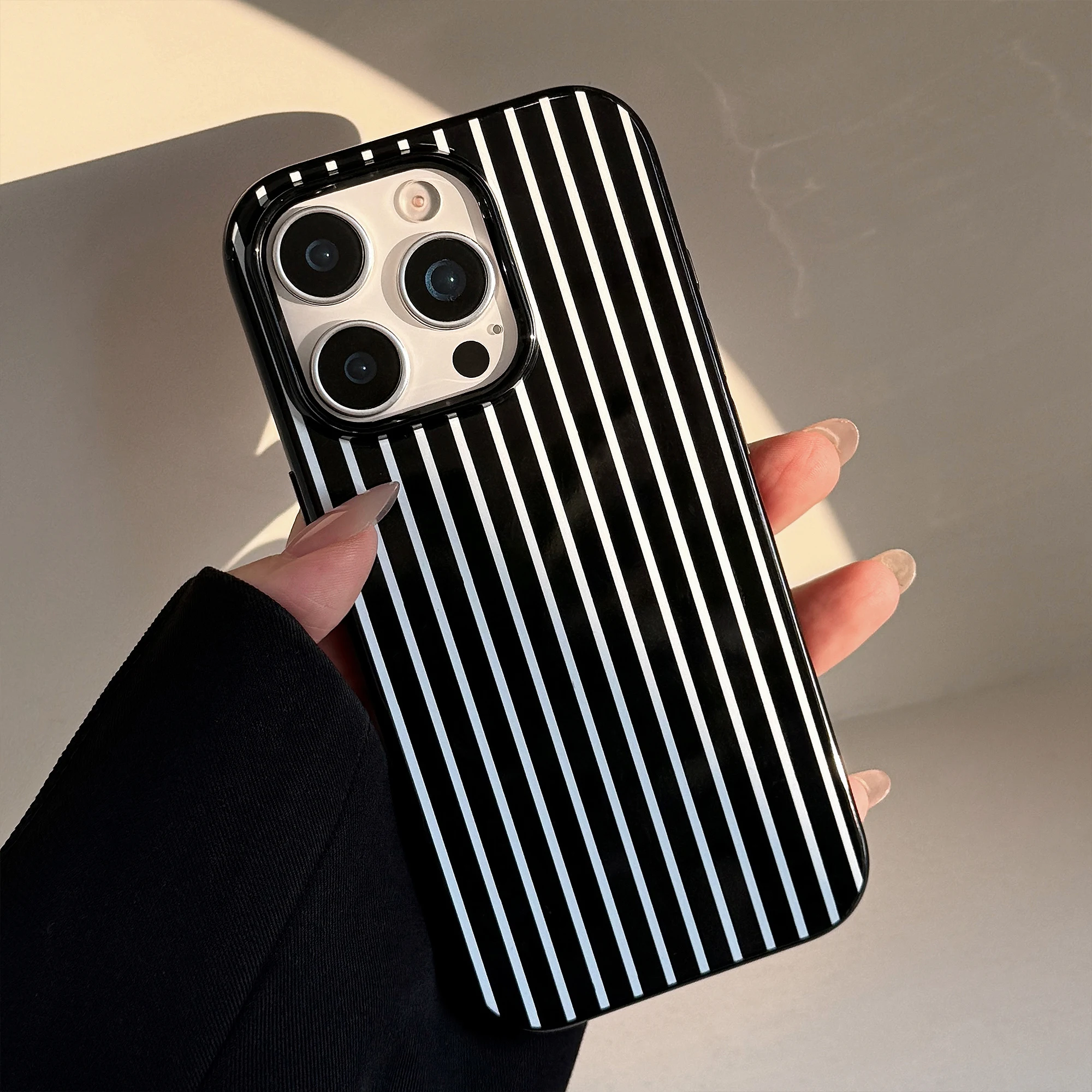 Phone Cases Black - Retro Black White Lines With Zebra