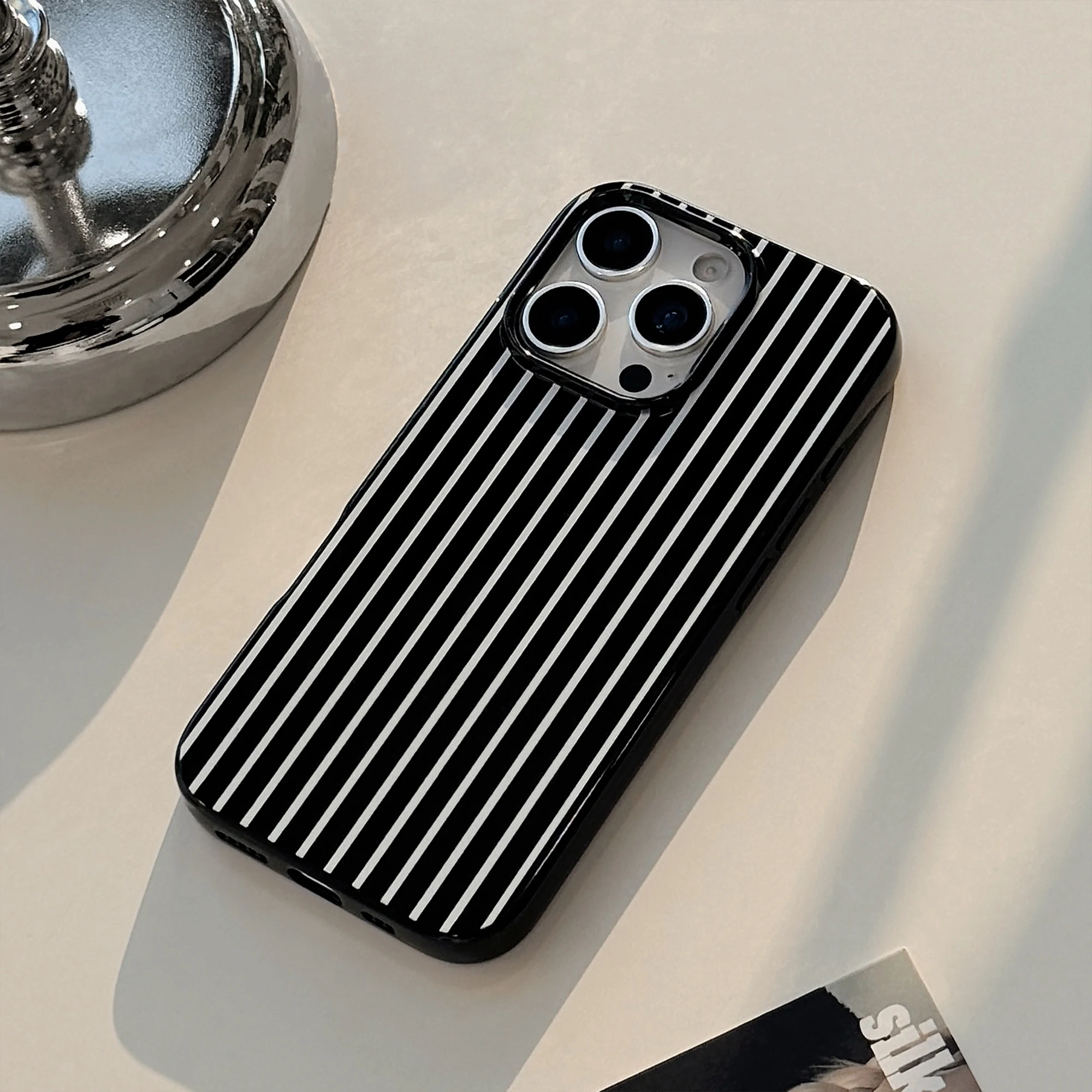 Retro Black White Lines With Z - Phone Cases Black recensie en prijs